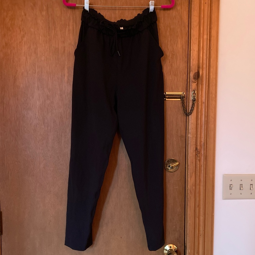 Lululemon On the Fly pants